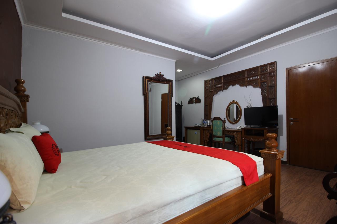 Reddoorz Plus Near Tugu Jogja 2 Yogyakarta Exterior foto